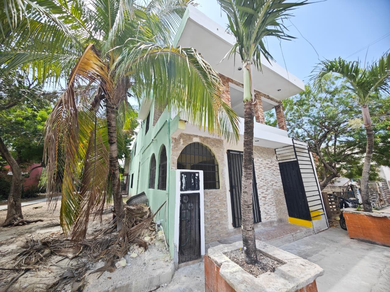 HOUSE FOR SALE WITH INDEPENDENT UNITS AND COMMERCIAL POTENTIAL IN LA GUADALUPANA, PLAYA DEL CARMEN