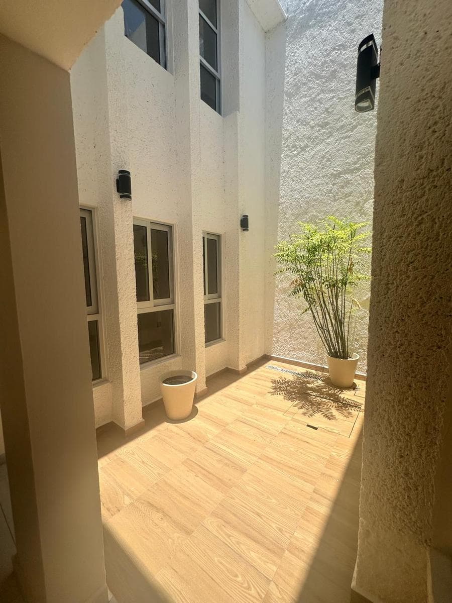 HOUSE FOR SALE IN CANCUN, SM.15, WITH 7 STUDIOS