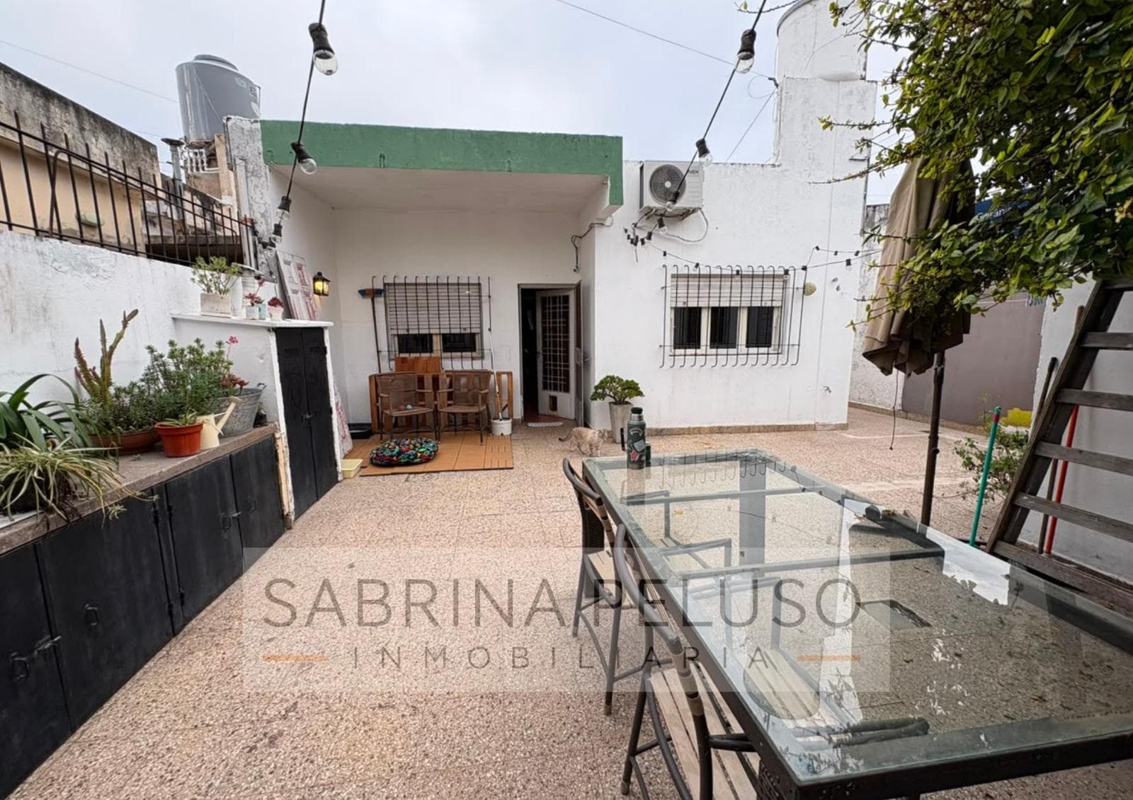 House for Sale in Downtown Merlo