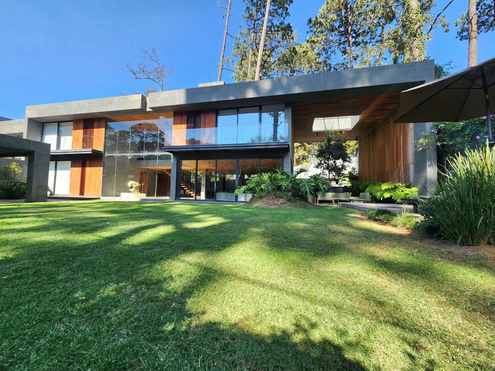 House for Sale in Avándaro