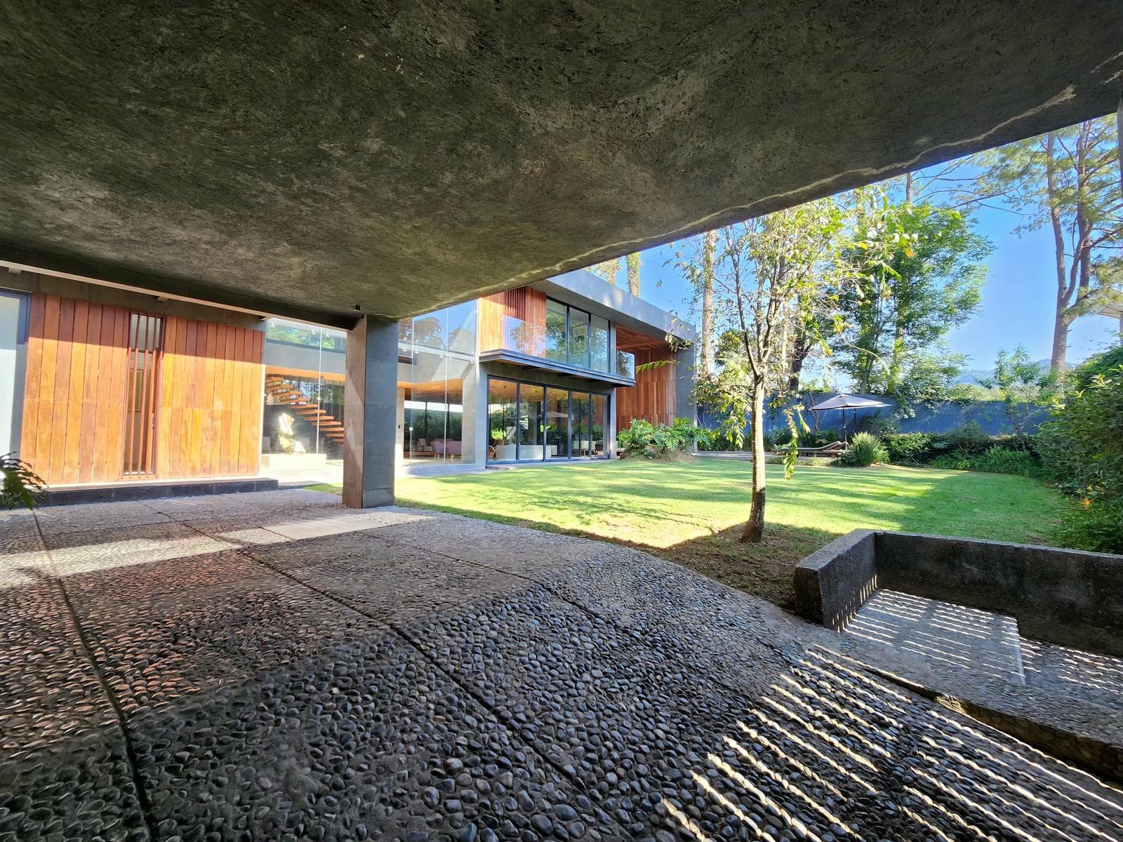 House for Sale in Avándaro