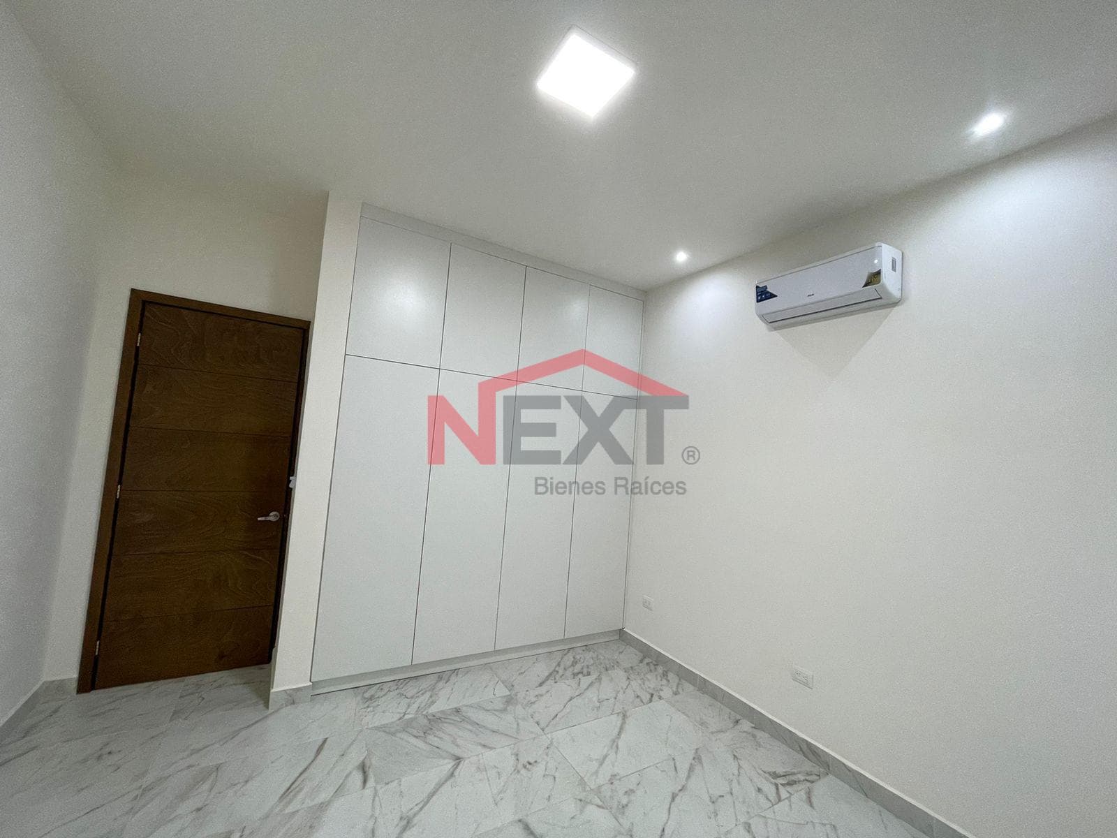 HOUSE FOR RENT IN BASALTO RESIDENCIAL