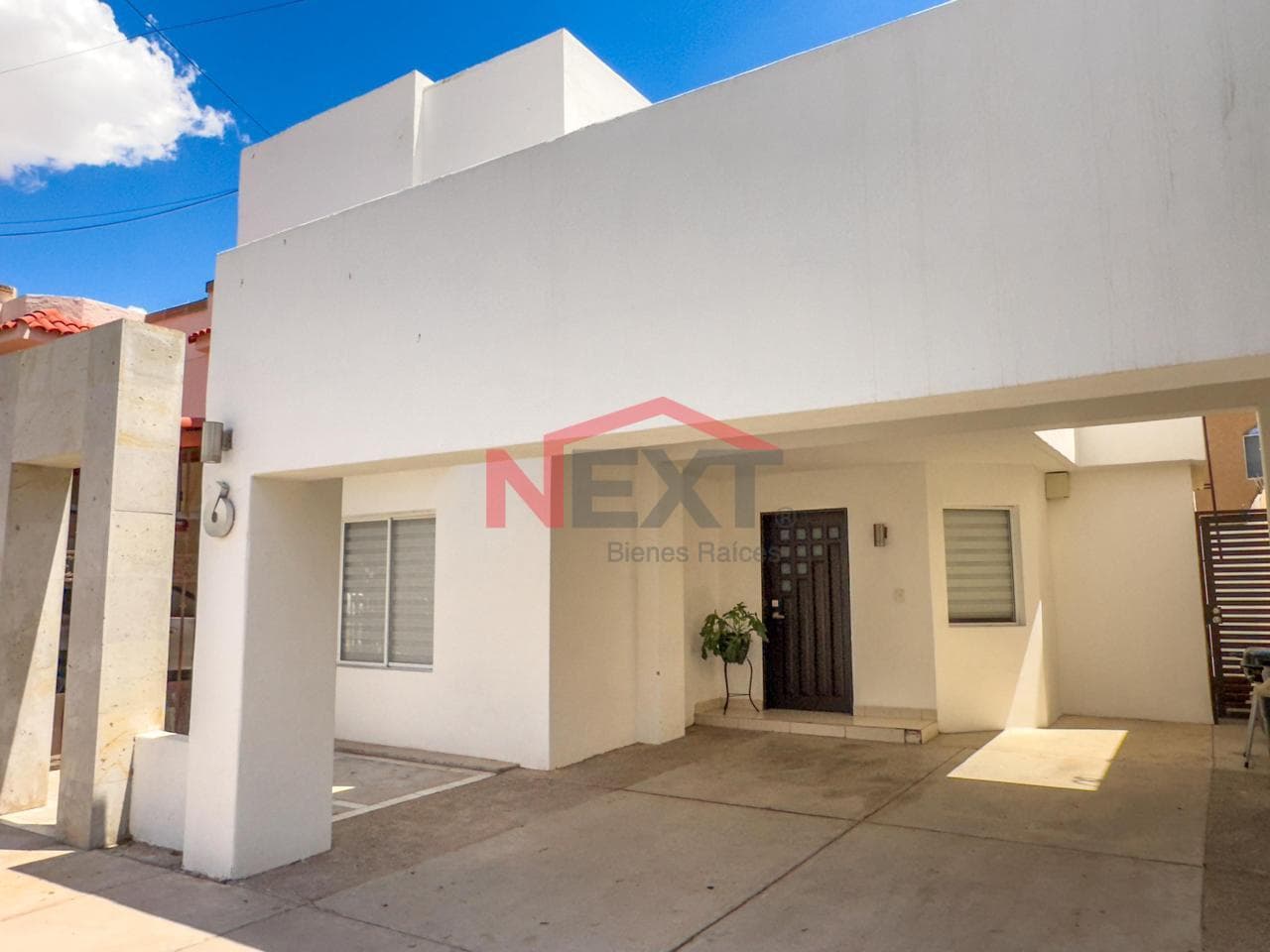 HOUSE FOR RENT IN LOS PORTALES