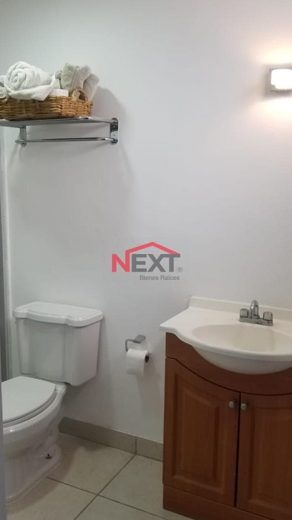 HOUSE FOR RENT IN LOS PORTALES
