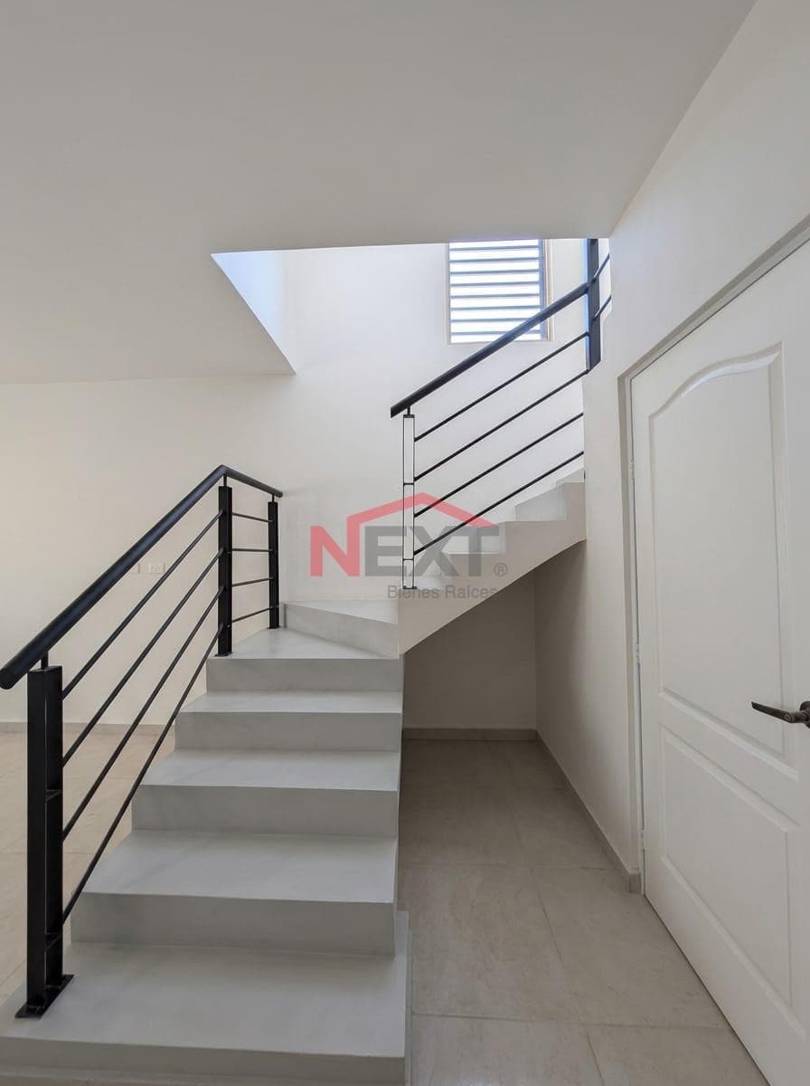 HOUSE FOR SALE IN THE CATANIA RESIDENTIAL AREA