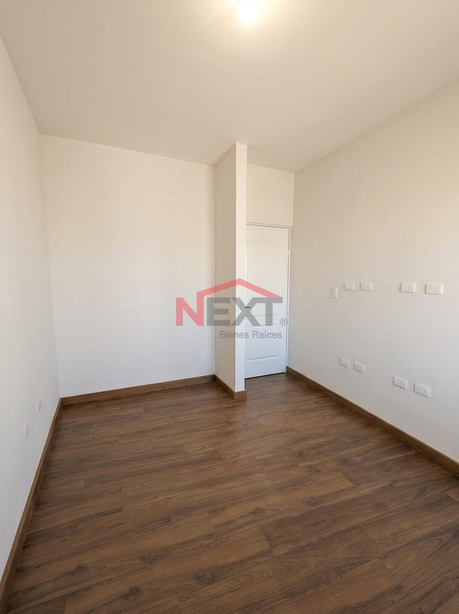 HOUSE FOR SALE IN THE CATANIA RESIDENTIAL AREA