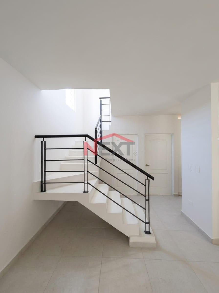 HOUSE FOR SALE IN THE CATANIA RESIDENTIAL AREA