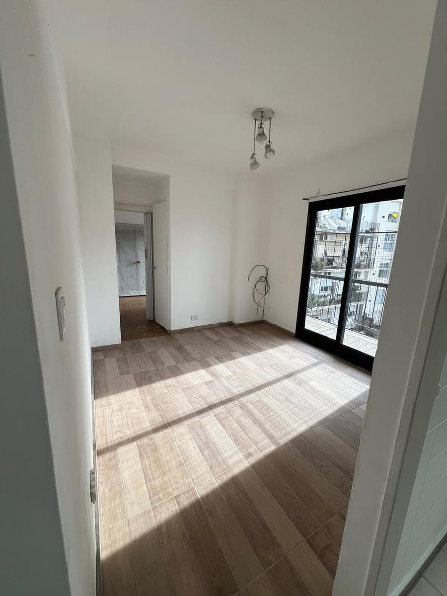 2 Spacious Rooms with a Continuous Balcony