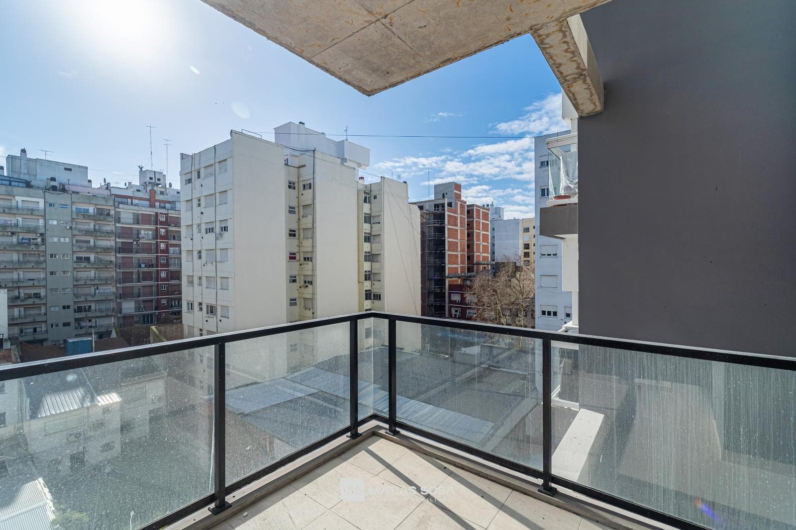 For Sale - Guemes Apartment - 2-room - Parking Space - Modern