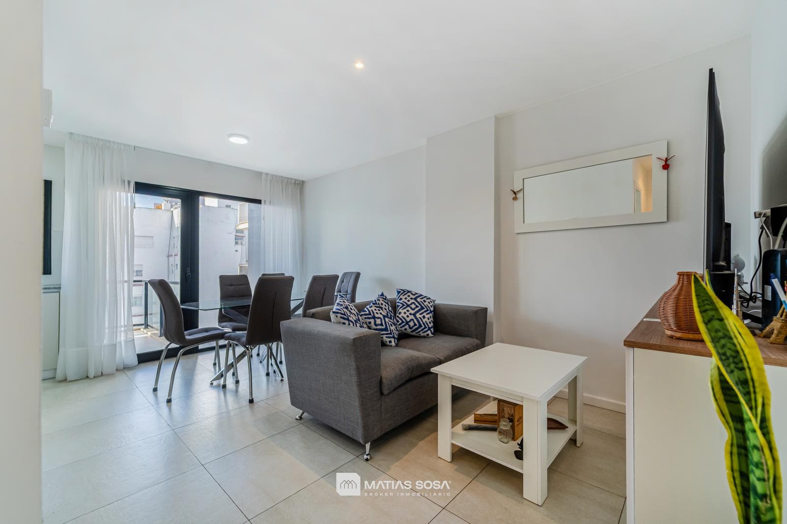For Sale - Guemes Apartment - 2-room - Parking Space - Modern