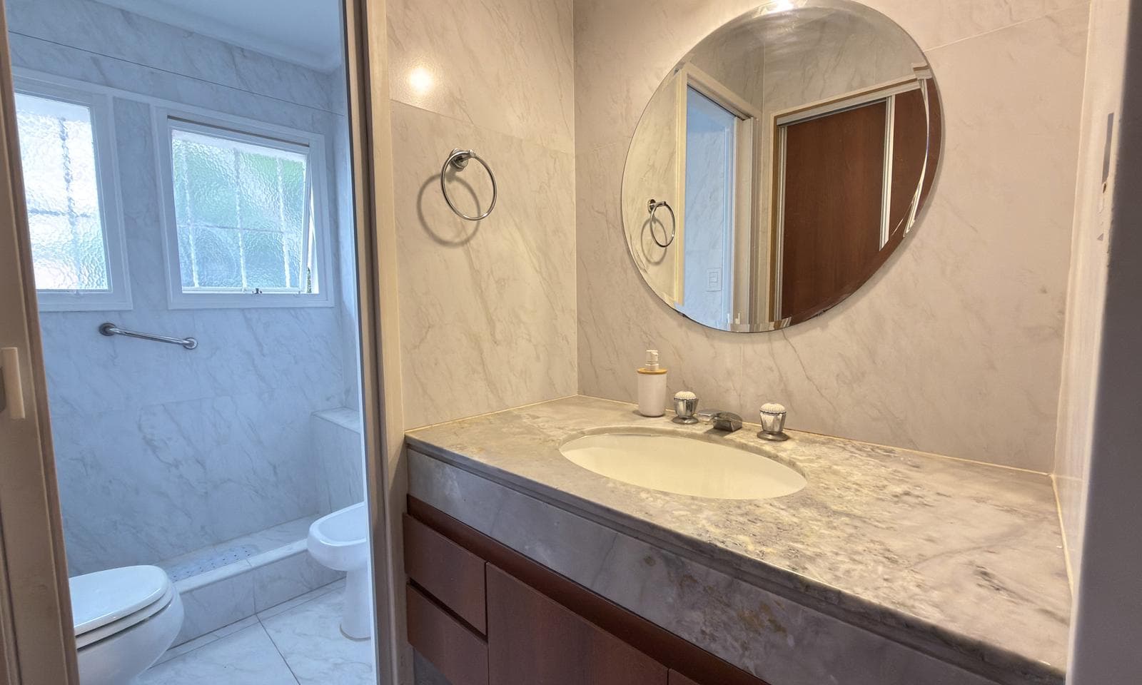 Apartment for sale in Belgrano R: 4 bedrooms plus a utility room and garage