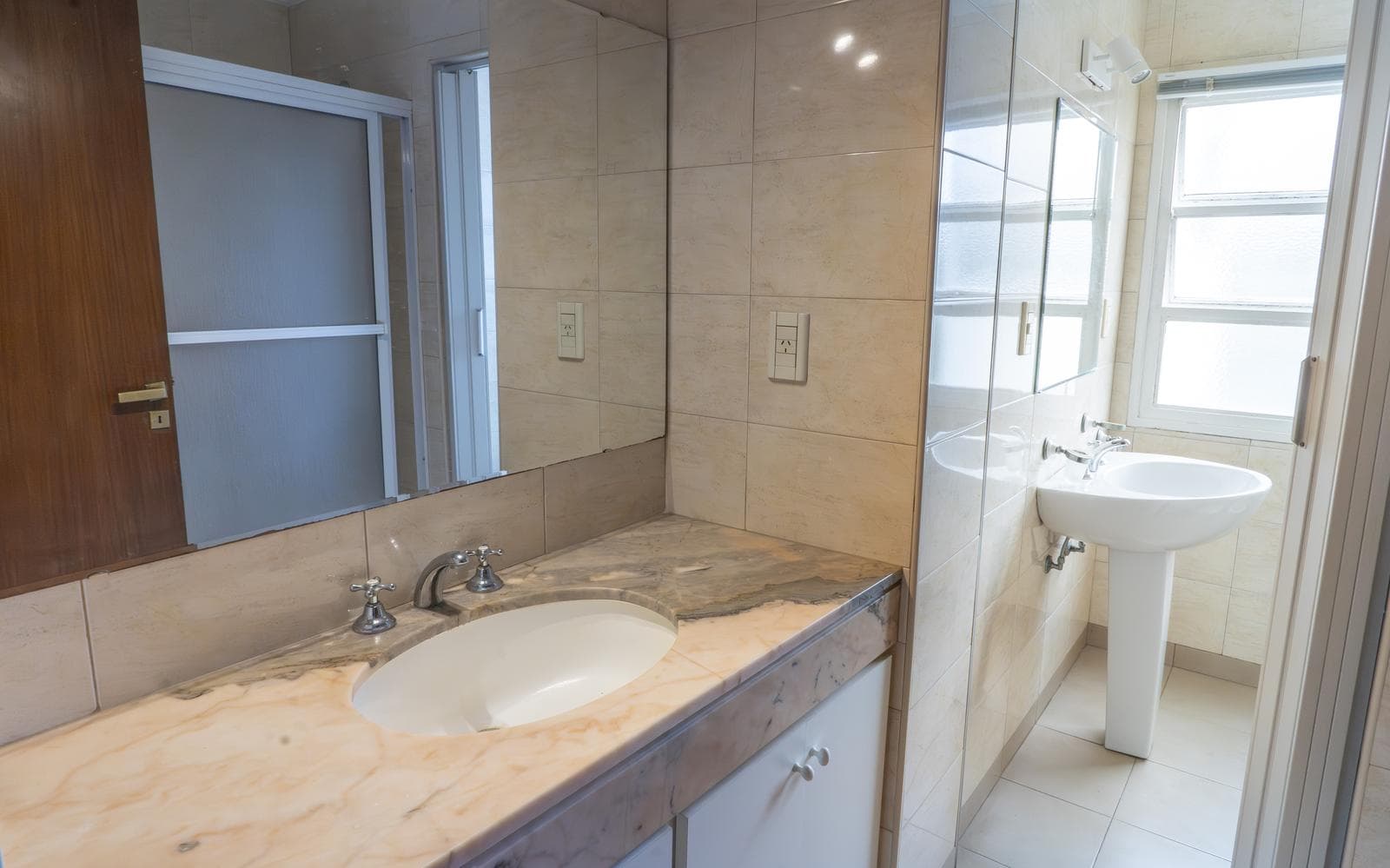 Apartment for sale in Belgrano R: 4 bedrooms plus a utility room and garage