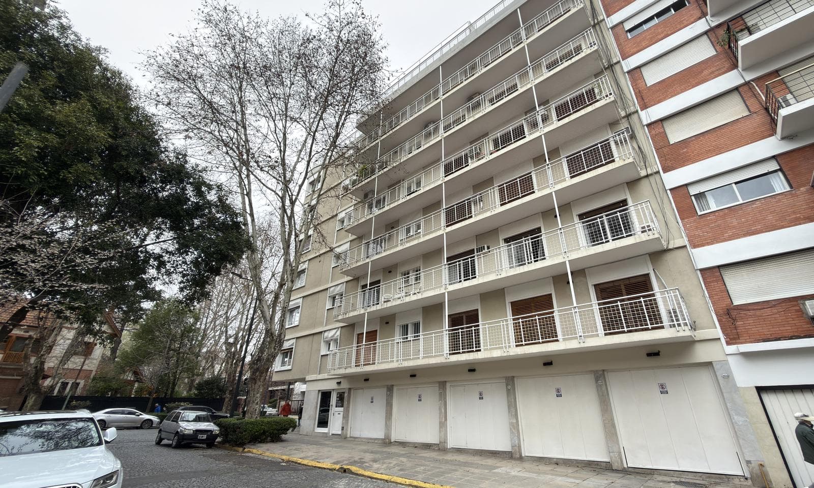 Apartment for sale in Belgrano R: 4 bedrooms plus a utility room and garage