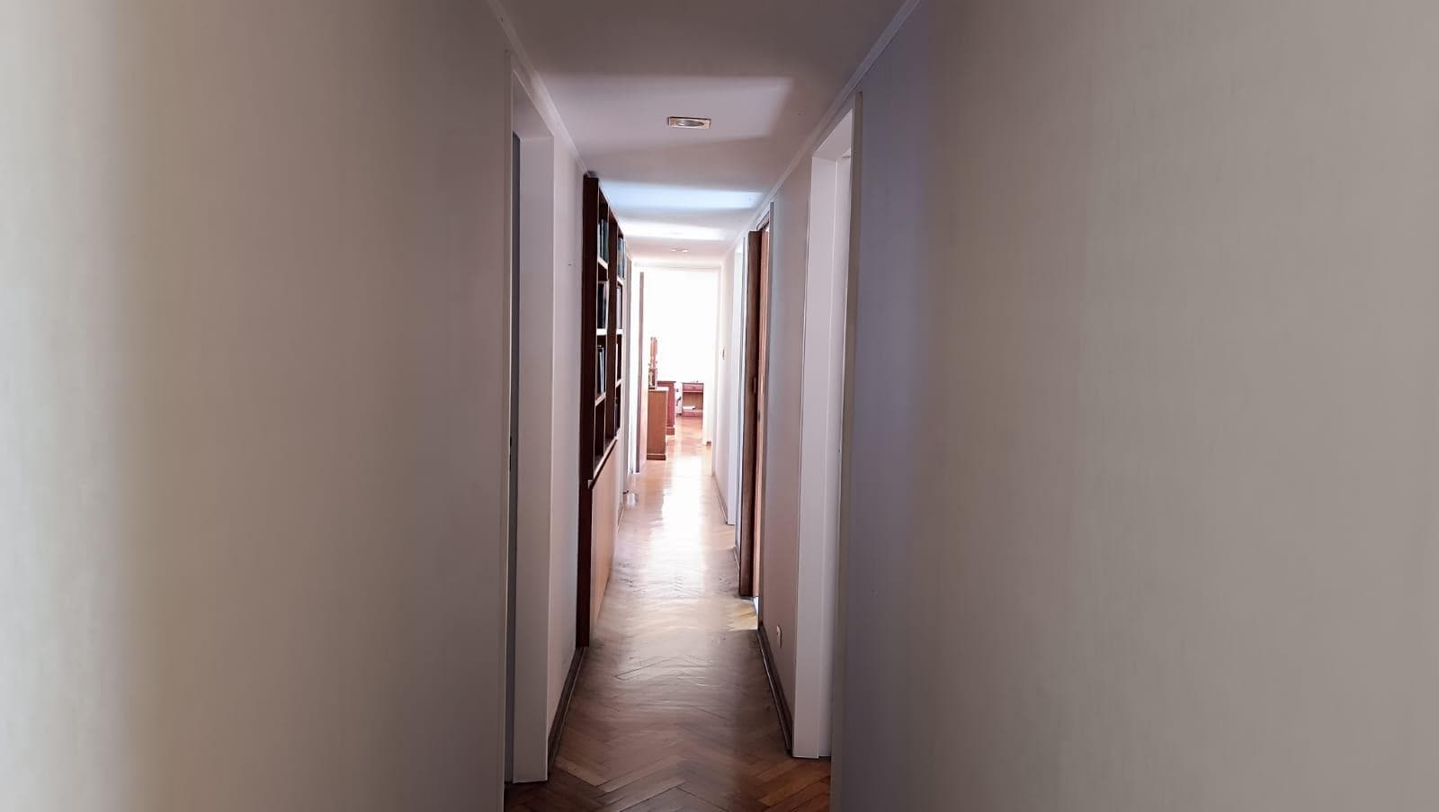 Apartment for sale in Belgrano R: 4 bedrooms plus a utility room and garage