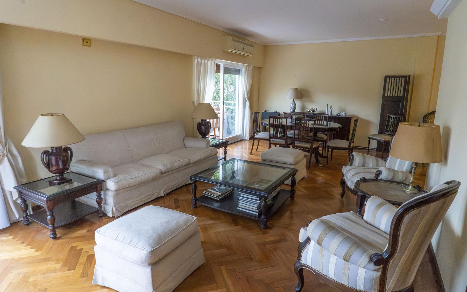 Apartment for sale in Belgrano R: 4 bedrooms plus a utility room and garage