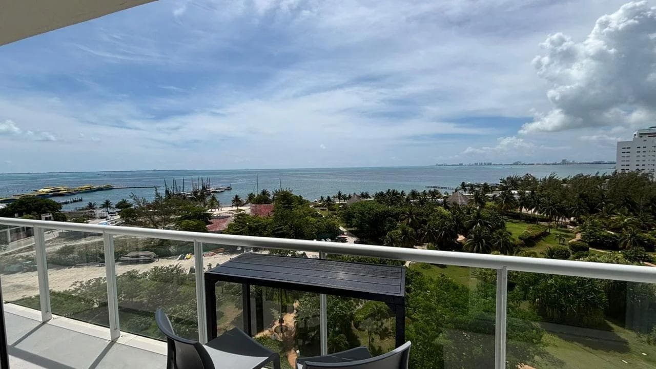 Amara: Beachfront Apartment