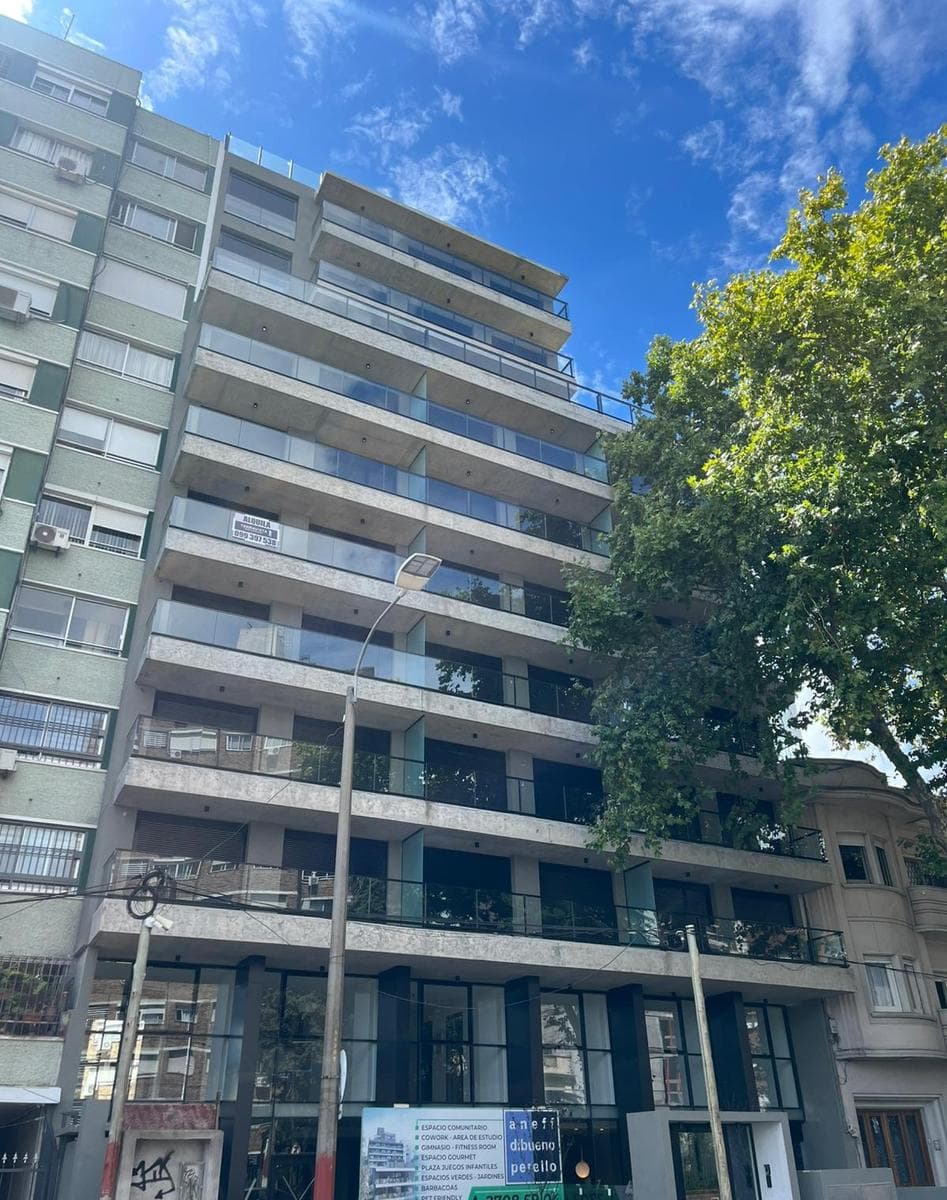 1-Bedroom Apartment with Patio for Sale in La Blanqueada, Montevideo