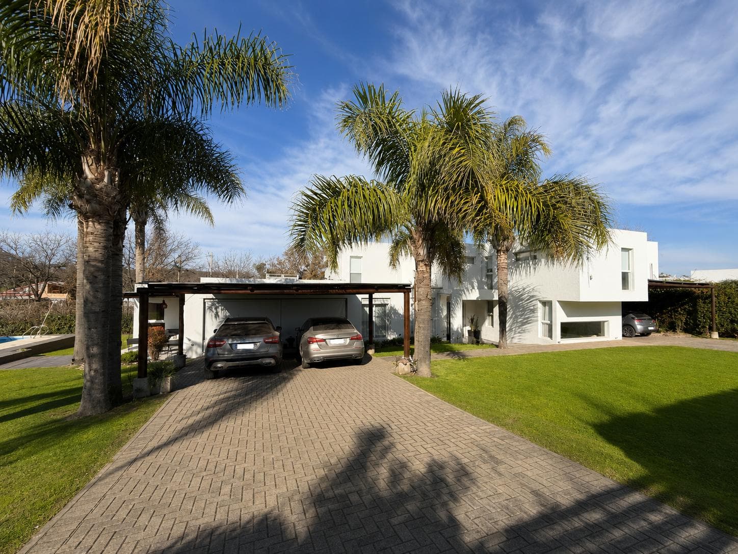 House for Sale: 3 Bedrooms, 1 Maid's Room, Pool - 4 Hojas Mendiolaza Gated Community