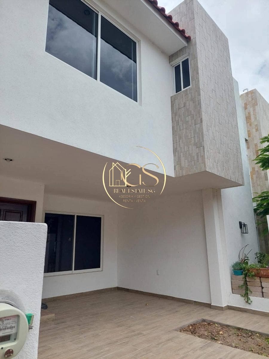 HOUSE FOR SALE IN PEDREGAL DE SAN ANGEL
