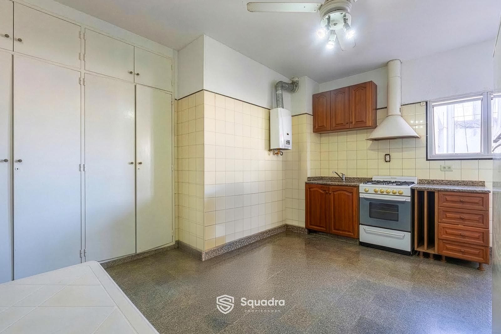 FOR SALE | TRADE - 2-bedroom apartment with enclosed balcony - Downtown, Rosario.
