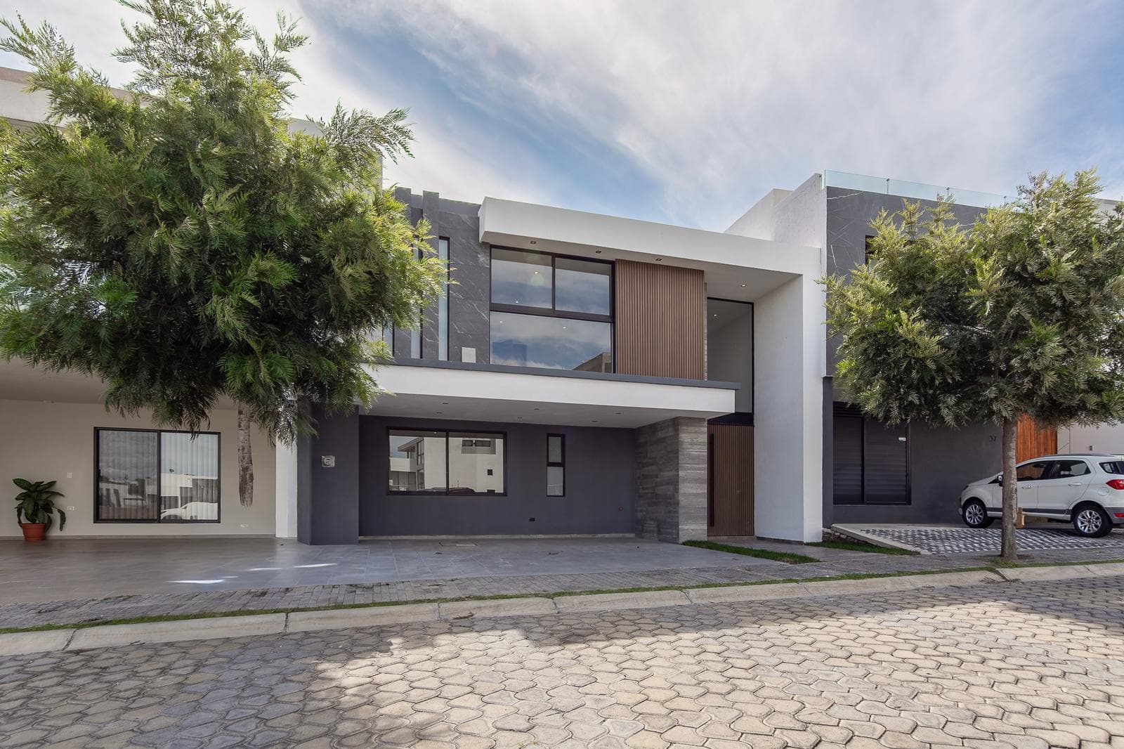 House for Sale in Parque Sofia, Lomas de Angelopolis