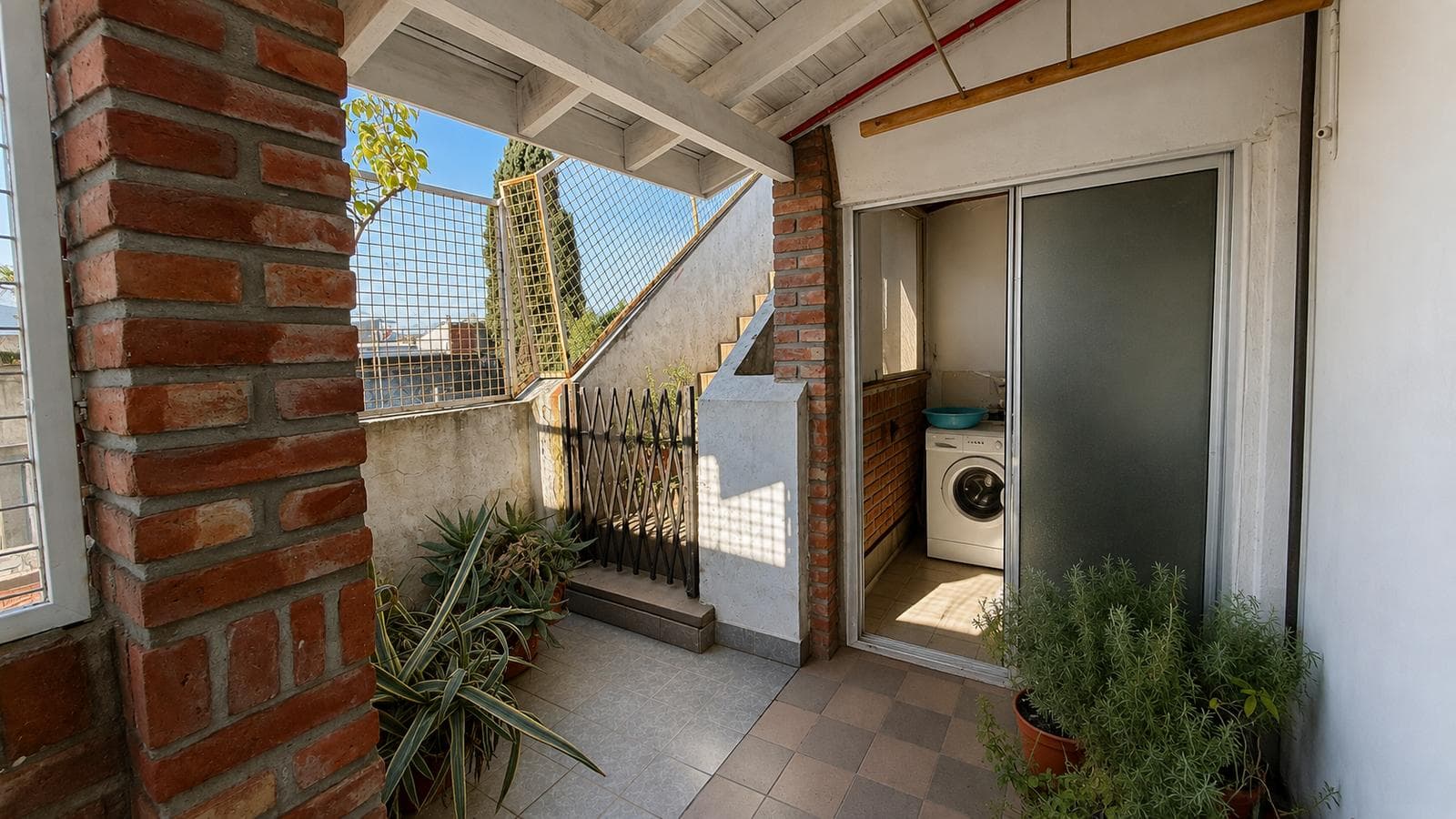 4-room townhouse for sale with balconies, terrace, and grill in Ciudadela
