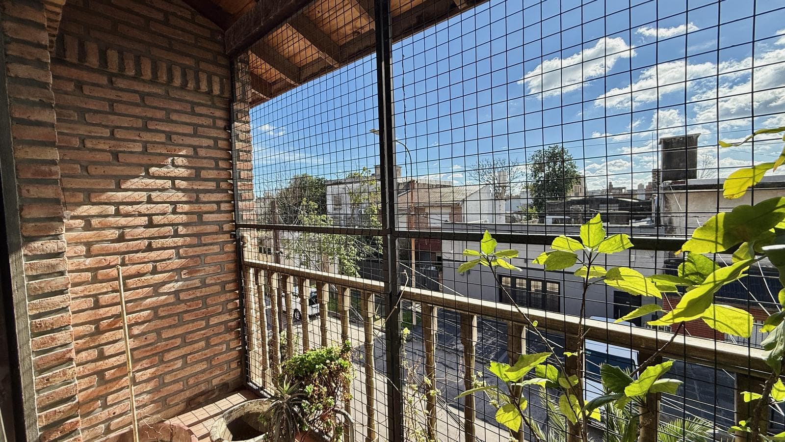 4-room townhouse for sale with balconies, terrace, and grill in Ciudadela