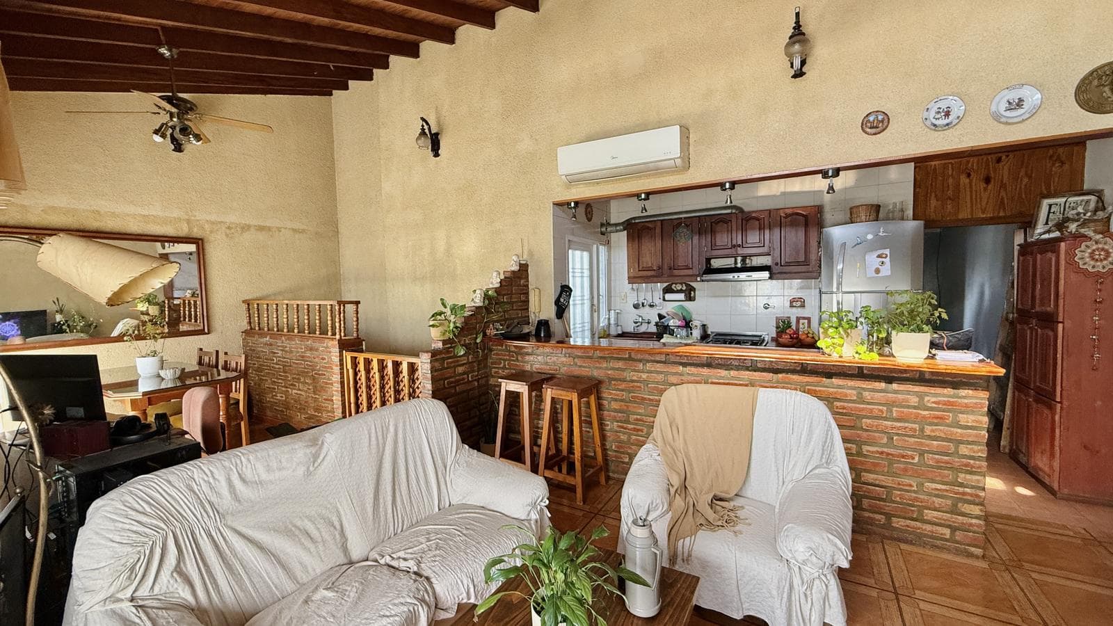 4-room townhouse for sale with balconies, terrace, and grill in Ciudadela