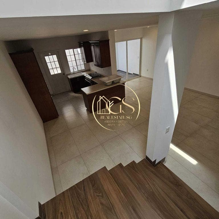 HOUSE FOR SALE IN LOS TULES, CELAYA