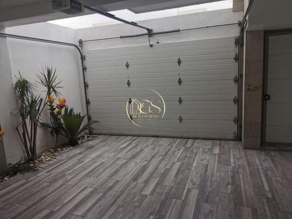 HOUSE FOR SALE IN PORTO REAL, CELAYA