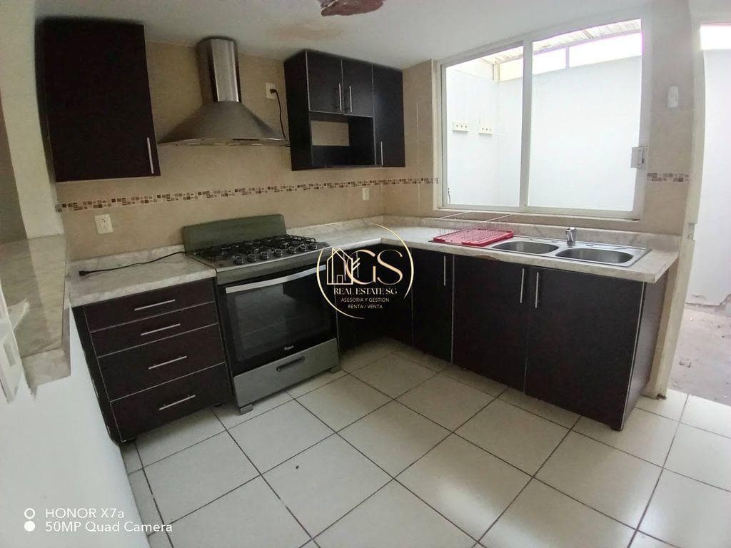 HOUSE FOR SALE IN VILLAS VICENZA, CELAYA