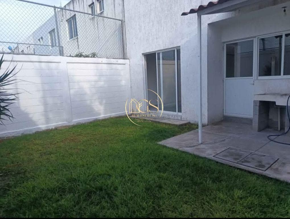 HOUSE FOR RENT OR SALE IN PRADERAS DE SANTA LUCIA, CELAYA