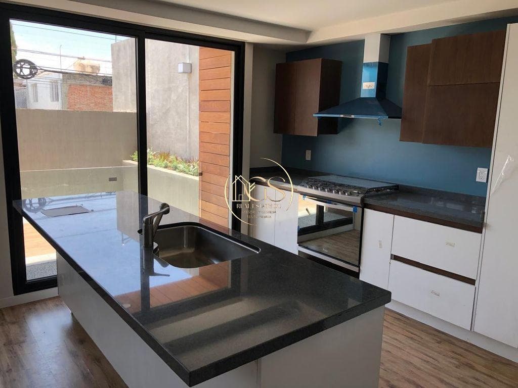 APARTMENT FOR SALE AT MOON TOWER ALAMEDA CELAYA