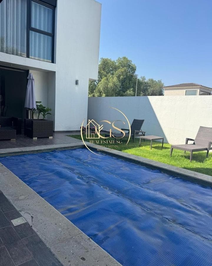 HOUSE FOR SALE IN SAN LORENZO, CELAYA RESIDENTIAL AREA