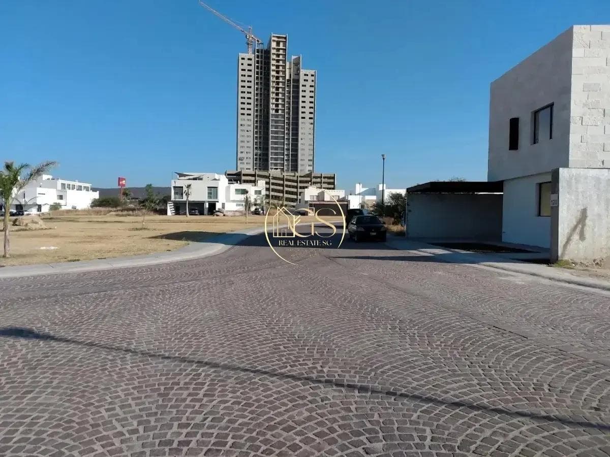 FURNISHED APARTMENT FOR RENT IN THE PIAMONTE DISTRICT, QUERÉTARO