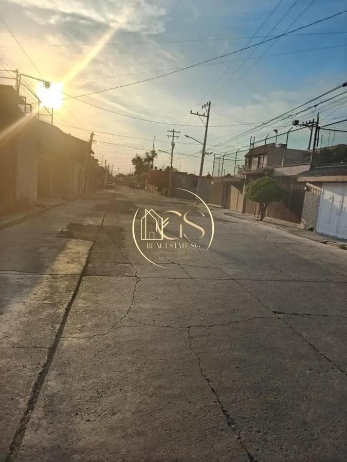 LAND FOR SALE IN JARDINES, 3RD SECTION, CELAYA