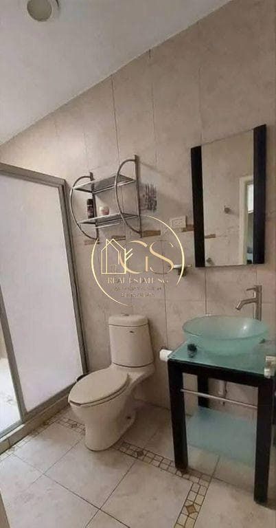 SINGLE-STORY HOUSE FOR SALE IN LOS ALAMOS, CELAYA