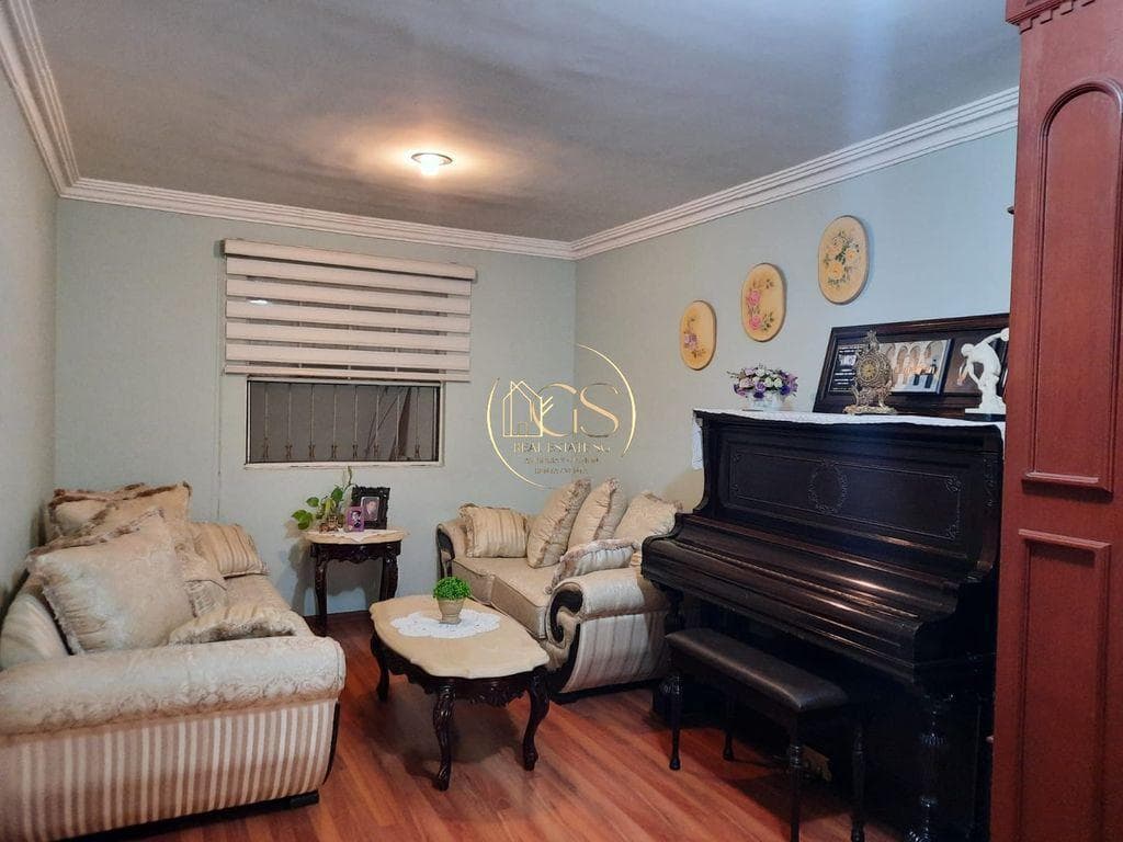 HOUSE FOR SALE IN THE CELAYA RESIDENTIAL VALLEY