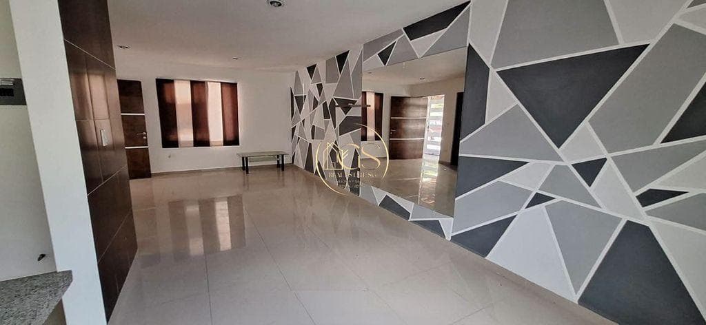 HOUSE FOR SALE IN MADERAS, CELAYA RESIDENTIAL AREA