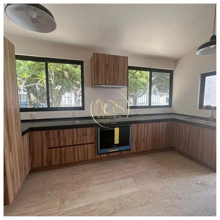 HOUSE FOR SALE IN PRADERAS DE LA HACIENDA, CELAYA