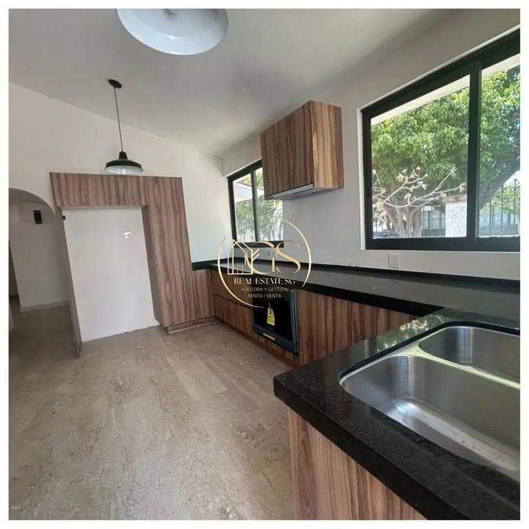 HOUSE FOR SALE IN PRADERAS DE LA HACIENDA, CELAYA