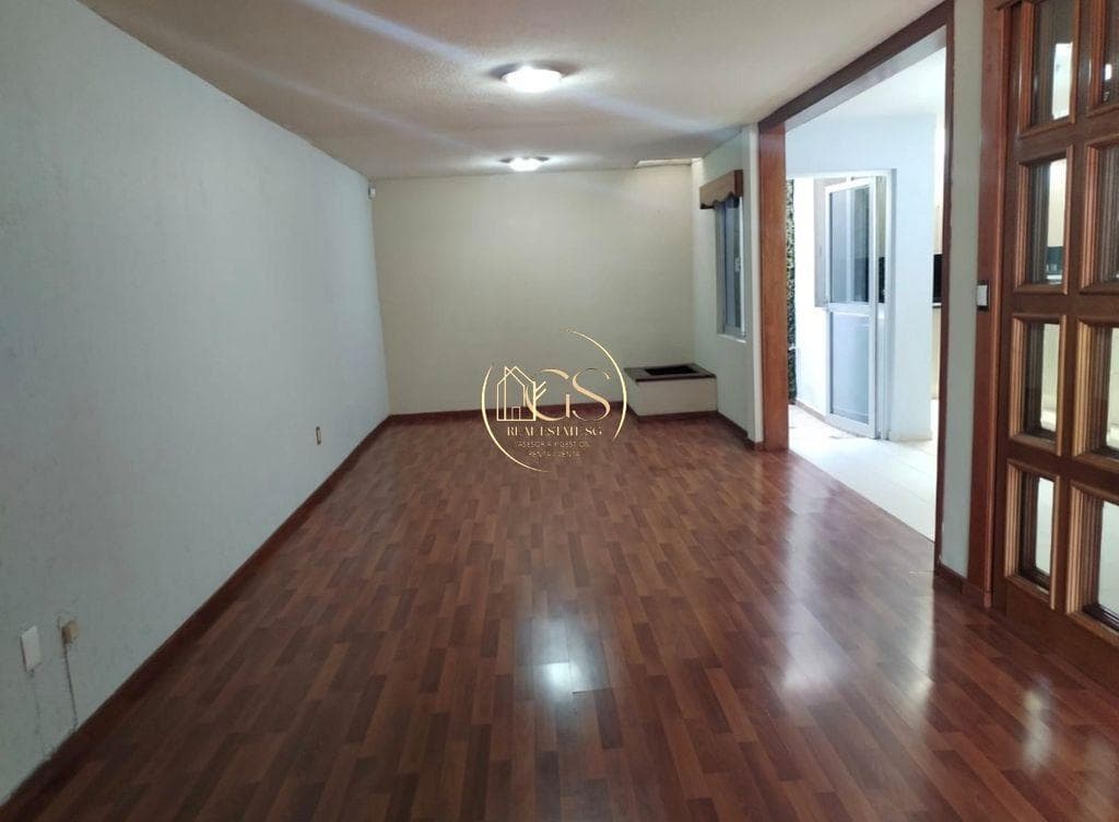 HOUSE FOR SALE IN THE ORO II AREA OF CELAYA