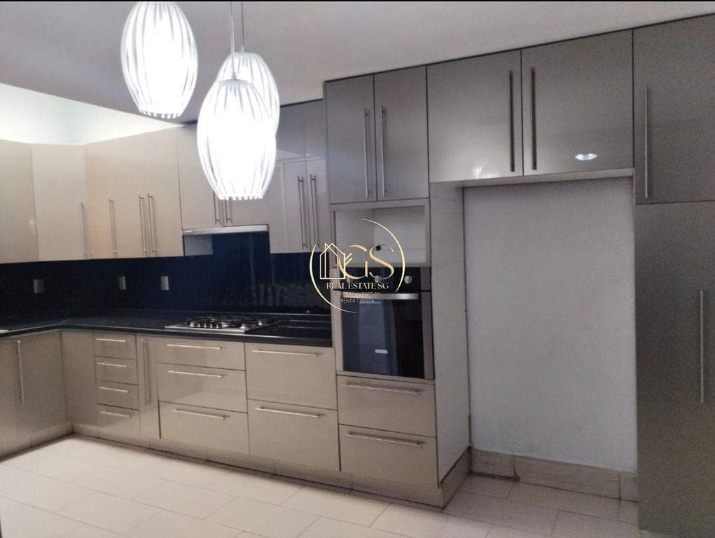 HOUSE FOR SALE IN THE ORO II AREA OF CELAYA