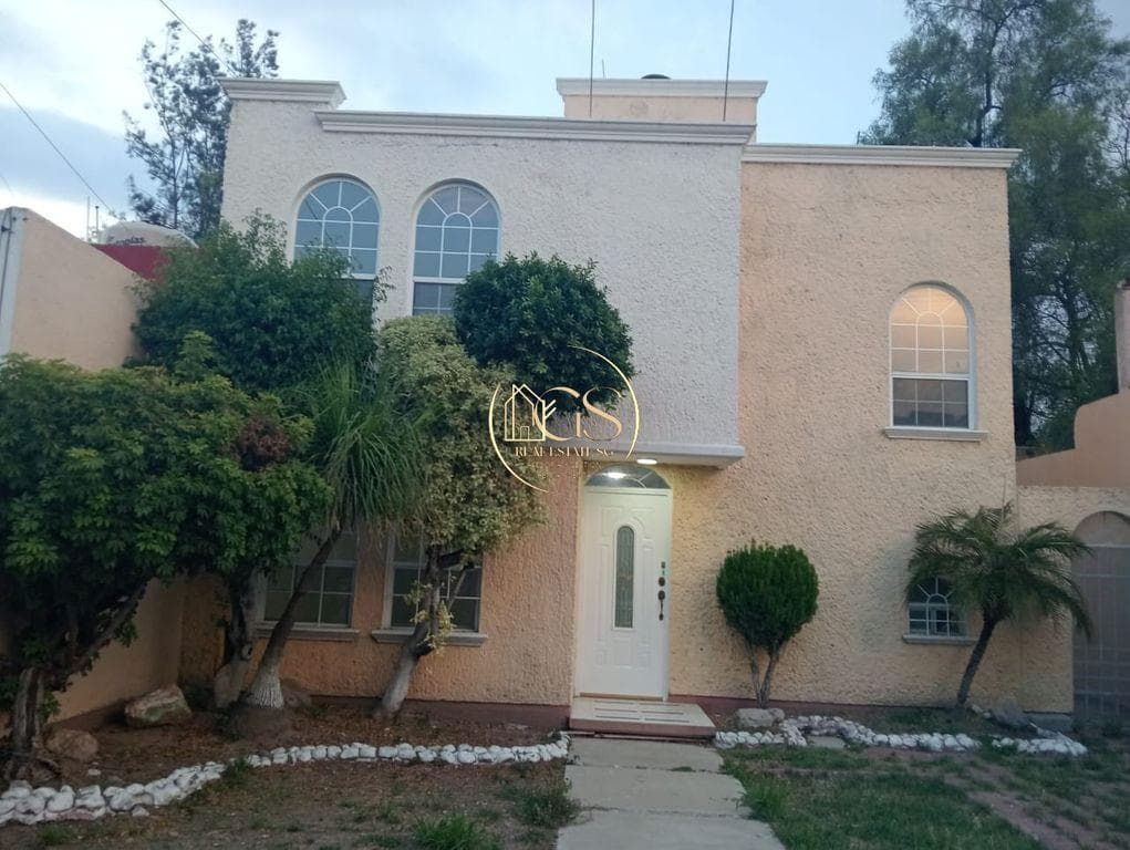 HOUSE FOR RENT IN ARBOLEDAS, 5TH PRIVATE SECTION, CELAYA