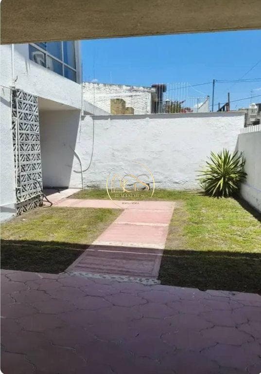 HOUSE FOR SALE IN ALAMEDA CELAYA