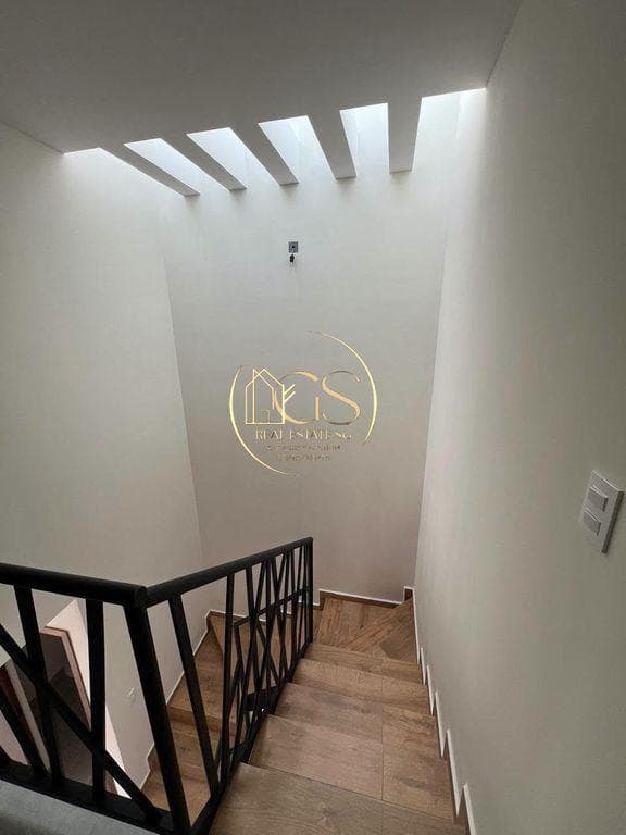HOUSE FOR SALE IN MADERAS, CELAYA RESIDENTIAL AREA
