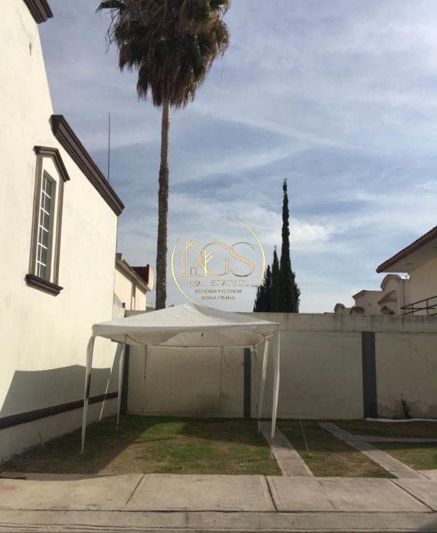 HOUSE FOR SALE IN GRAN CLASE, CELAYA