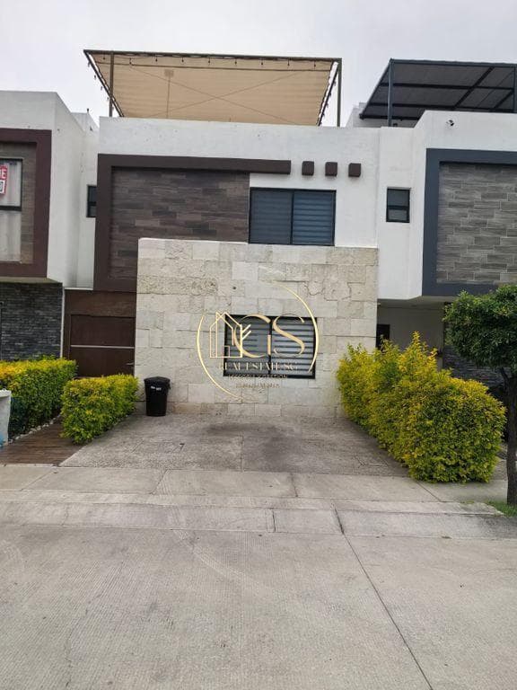 HOUSE FOR SALE IN ZANÁ, CELAYA RESIDENTIAL AREA