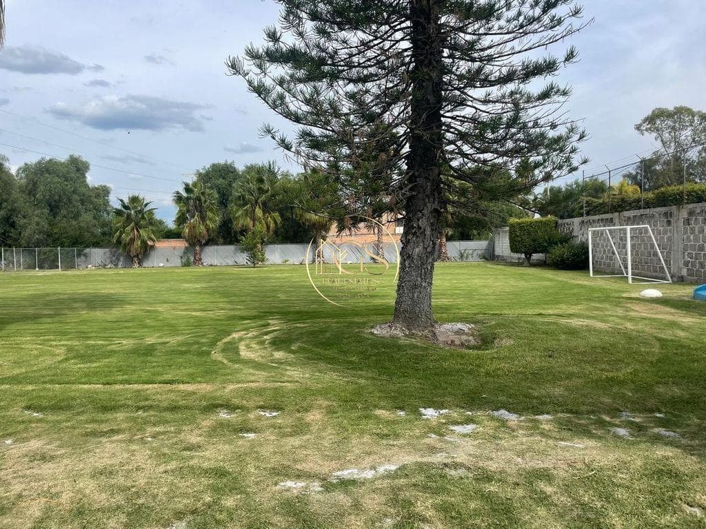 PROPERTY FOR SALE IN PRADERAS DE LA HACIENDA CELAYA