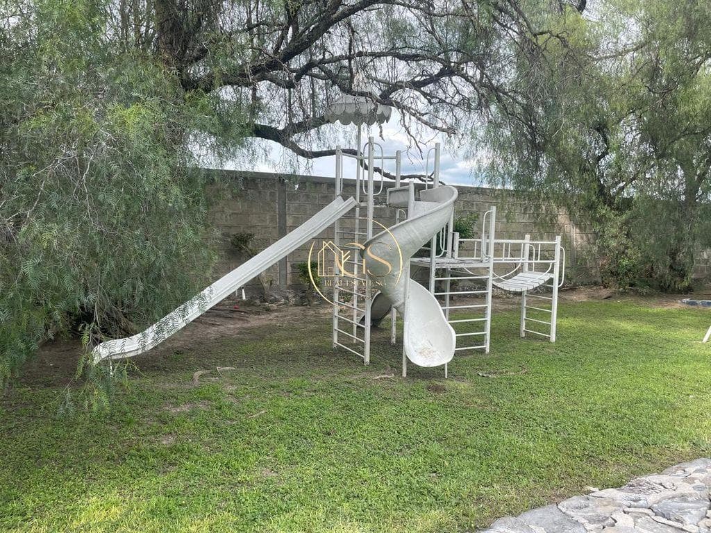 PROPERTY FOR SALE IN PRADERAS DE LA HACIENDA CELAYA
